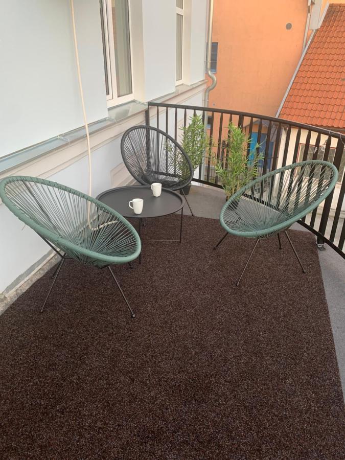 Staadioni Apartment Tartu Exteriör bild